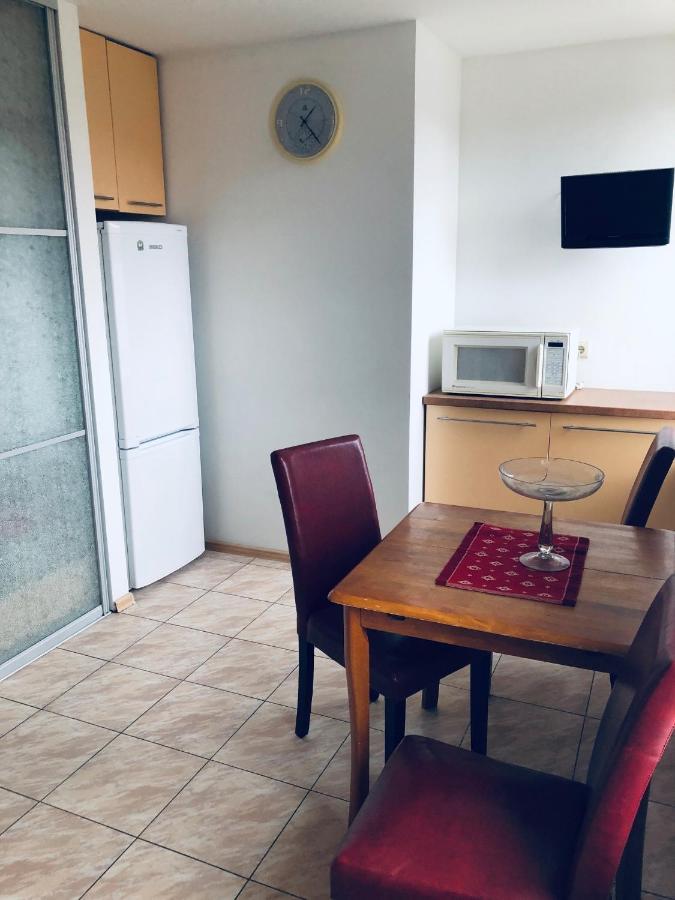 Apartamentai Klaipedos Senamiestyje Κλαϊπέντα Εξωτερικό φωτογραφία